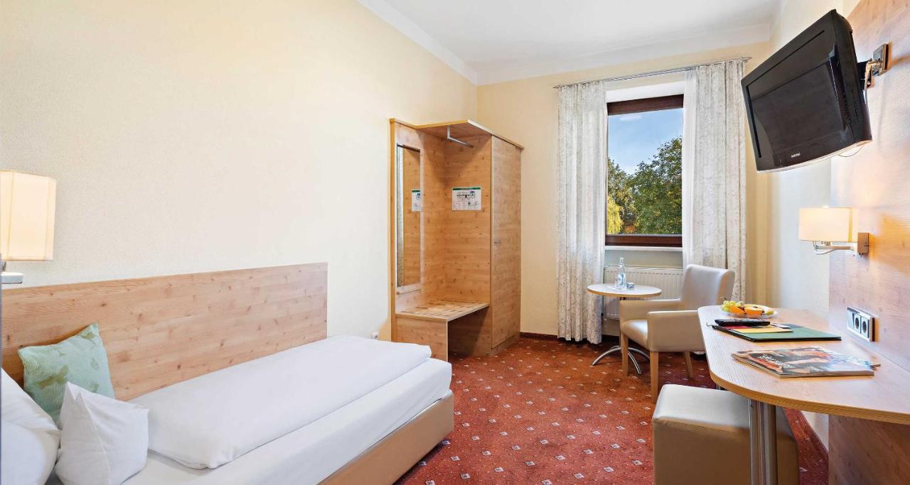 Hotel Liebl Plattling Exterior foto